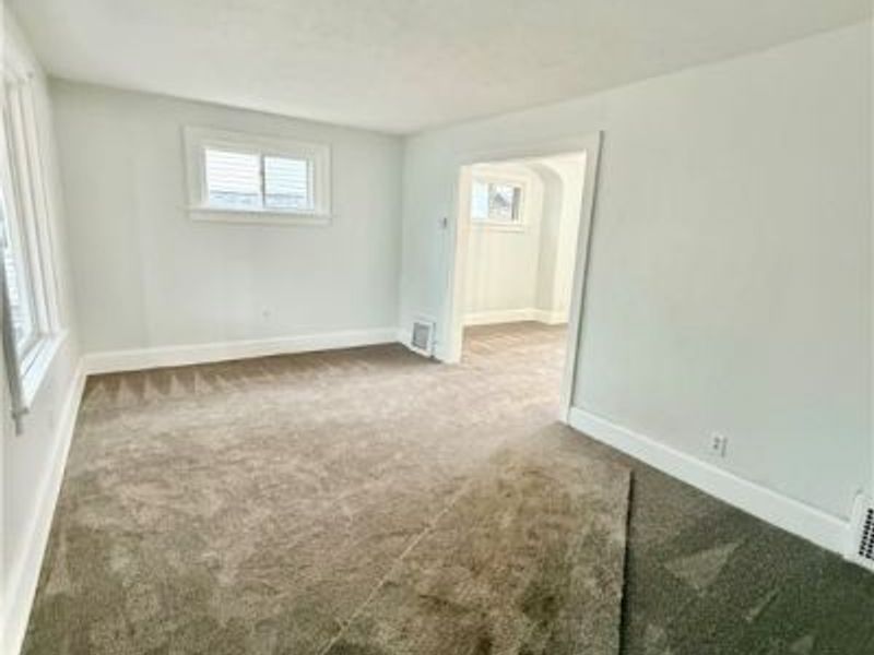2010 18th Street NE, Canton, OH 44705 Photo 4