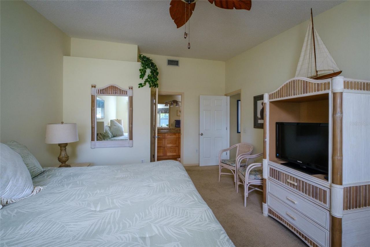 1220 Siesta Bayside Drive, Unit 1220-A, Sarasota, FL 34242 Photo