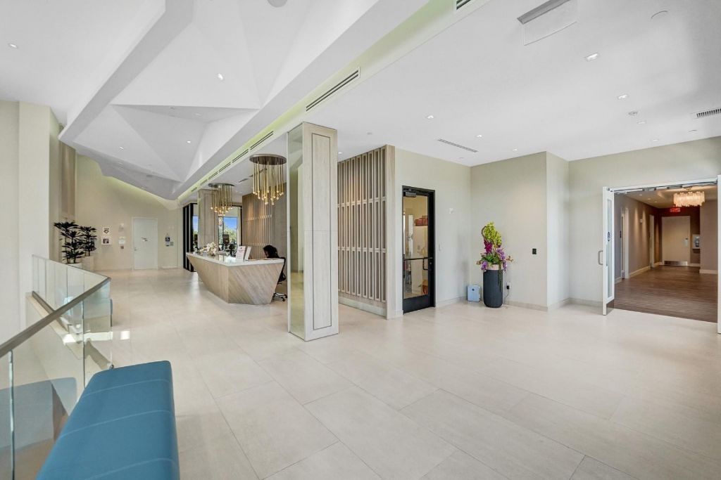 10270 Silver Lake Drive, Boca Raton, FL 33428 Photo