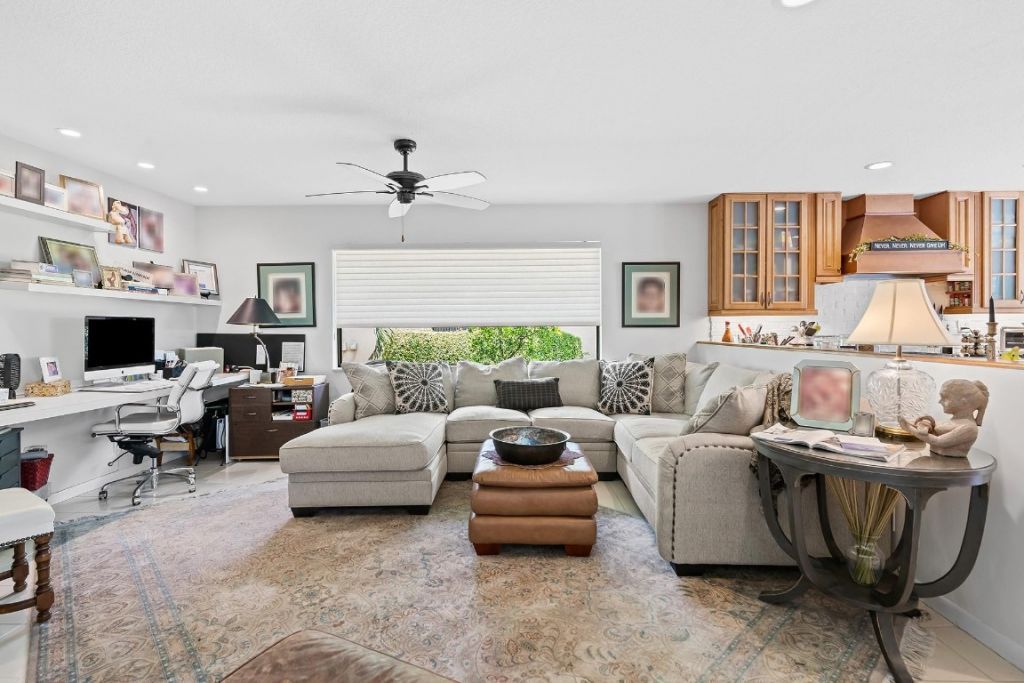 10270 Silver Lake Drive, Boca Raton, FL 33428 Photo