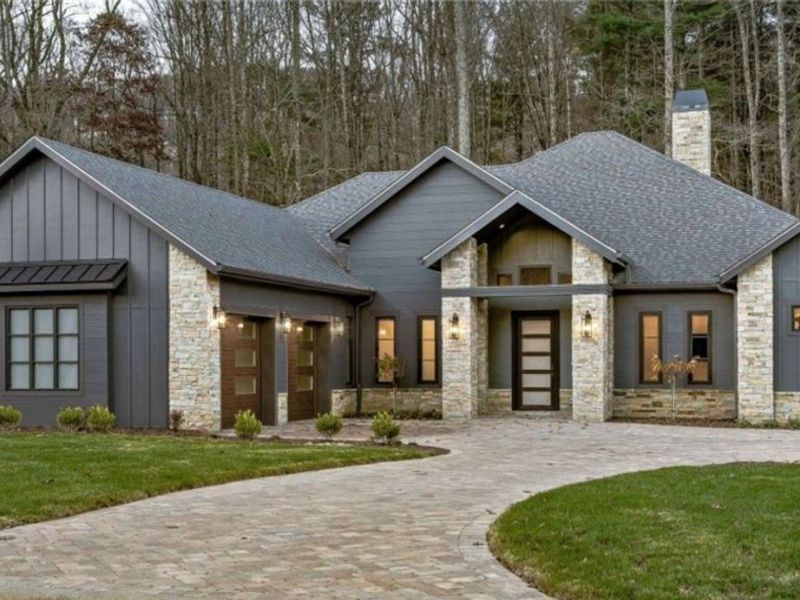 872 E Dawnwood Drive, Seven Hills, OH 44131 Photo 11