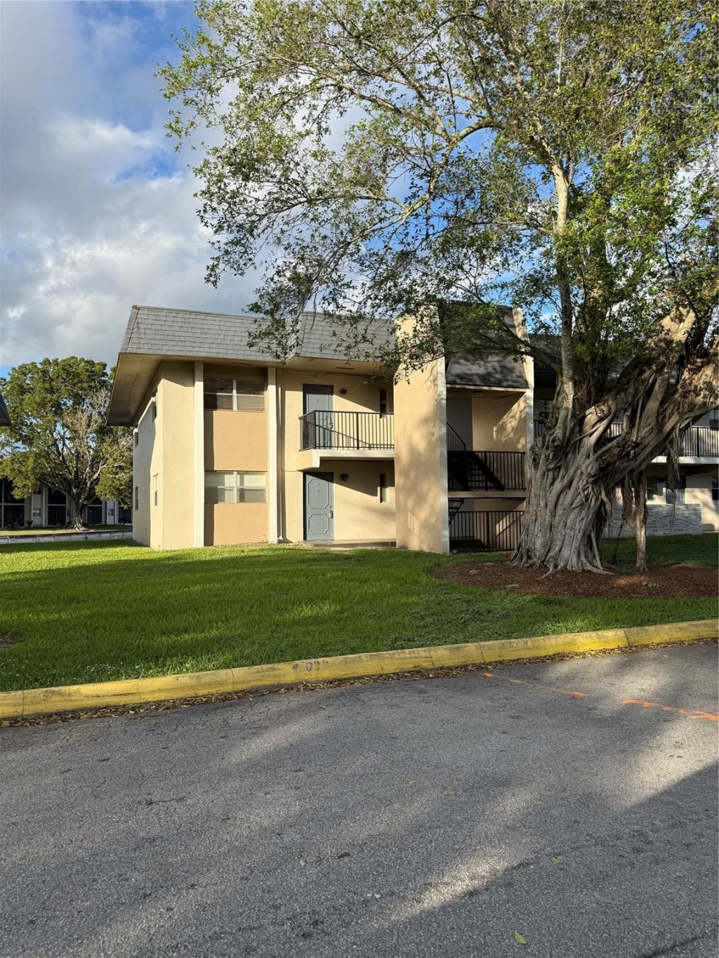 7901 Colony Circle, Unit 201, Fort Lauderdale, FL 33321 Photo