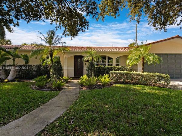 3401 NE 21st Ave, Lighthouse Point, FL 33064