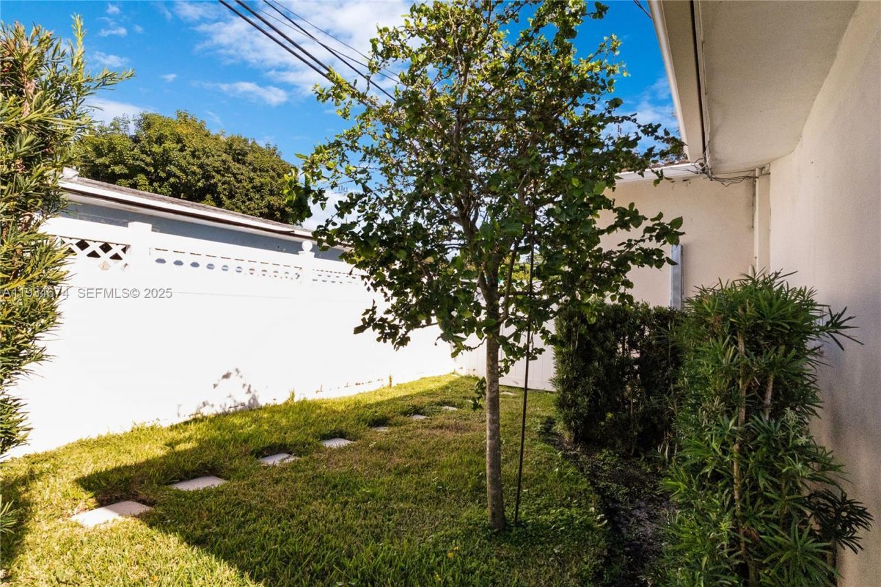 3401 NE 21st Ave, Lighthouse Point, FL 33064 Photo