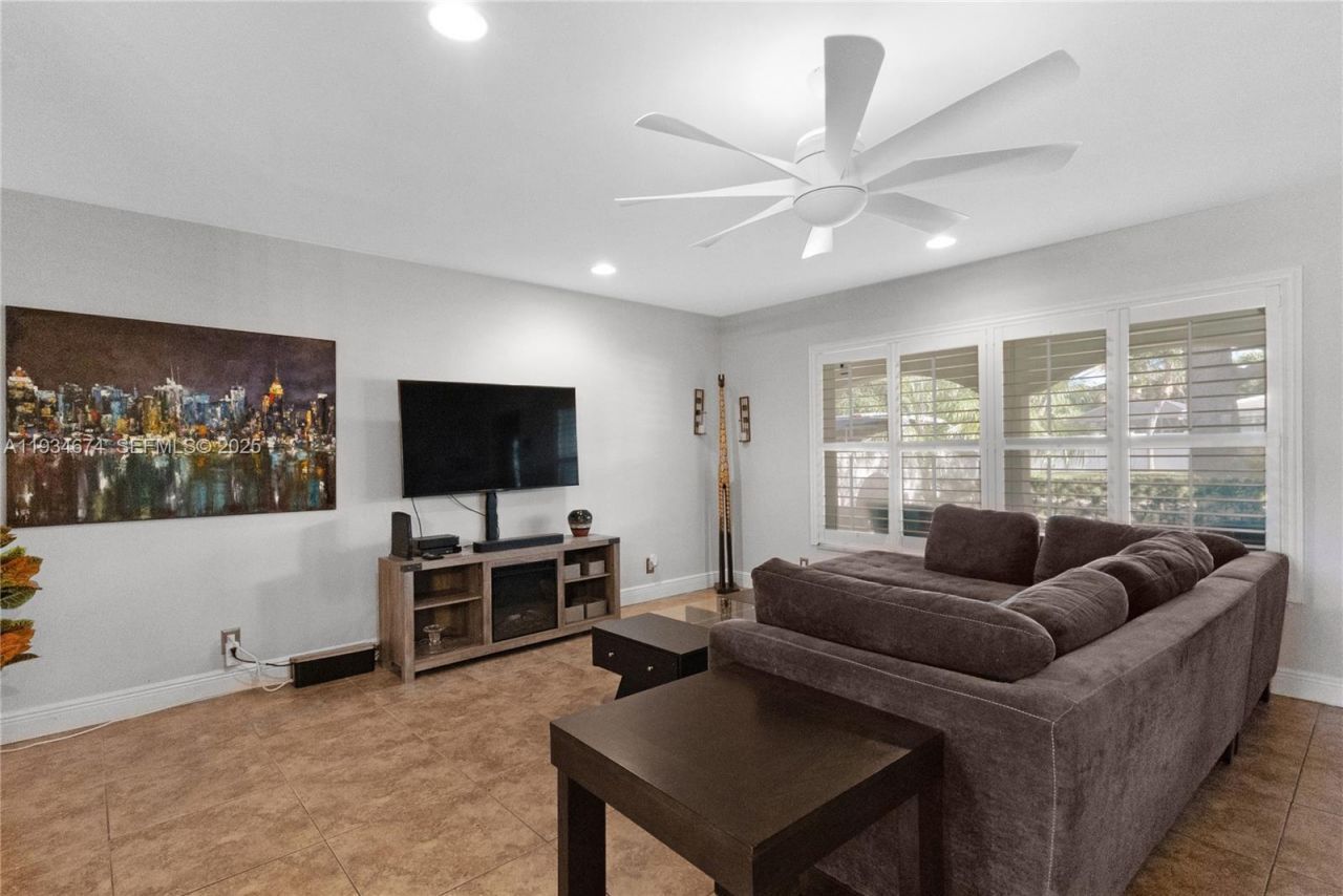 3401 NE 21st Ave, Lighthouse Point, FL 33064 Photo