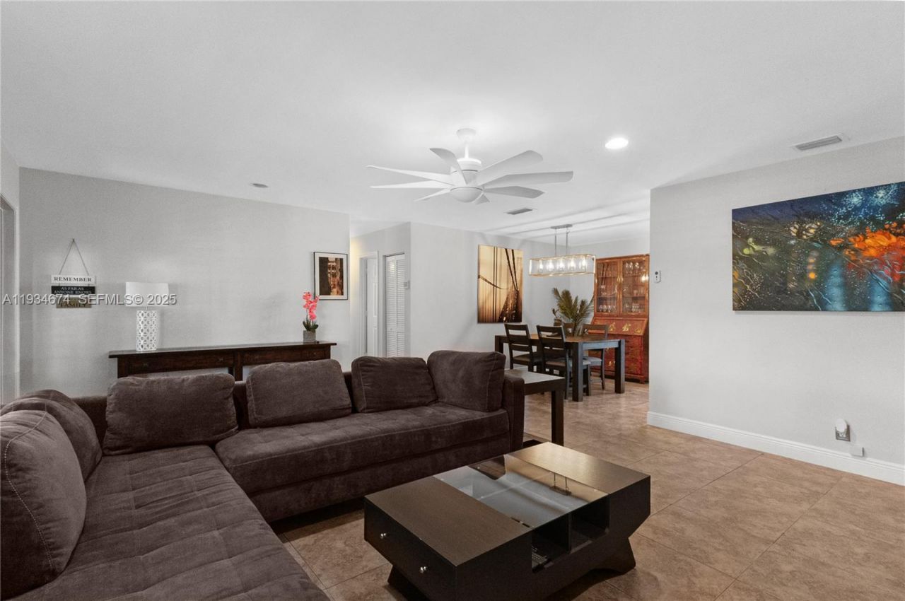 3401 NE 21st Ave, Lighthouse Point, FL 33064 Photo