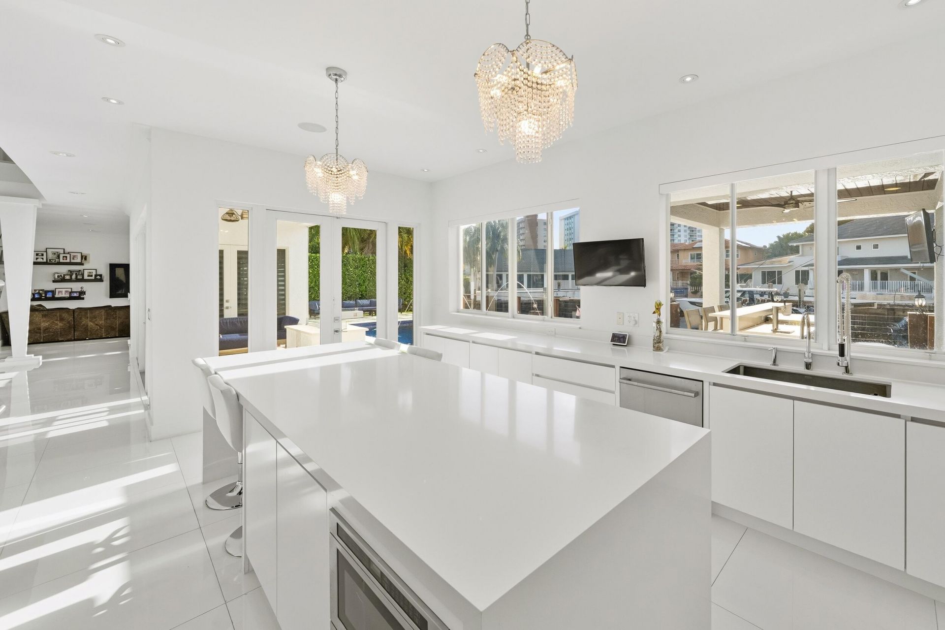 16430 NE 30th Avenue, North Miami Beach, FL 33160 Photo