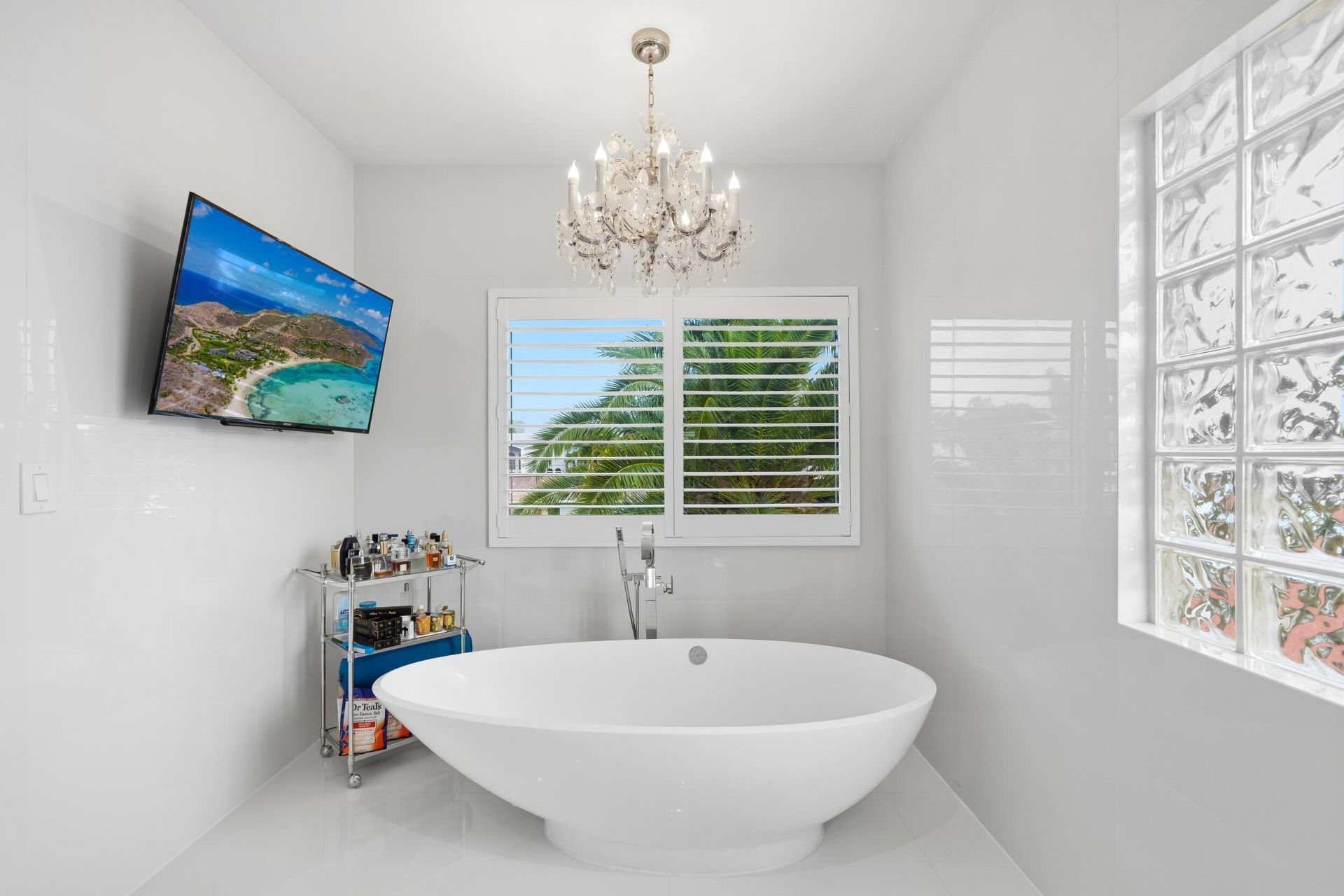 16430 NE 30th Avenue, North Miami Beach, FL 33160 Photo