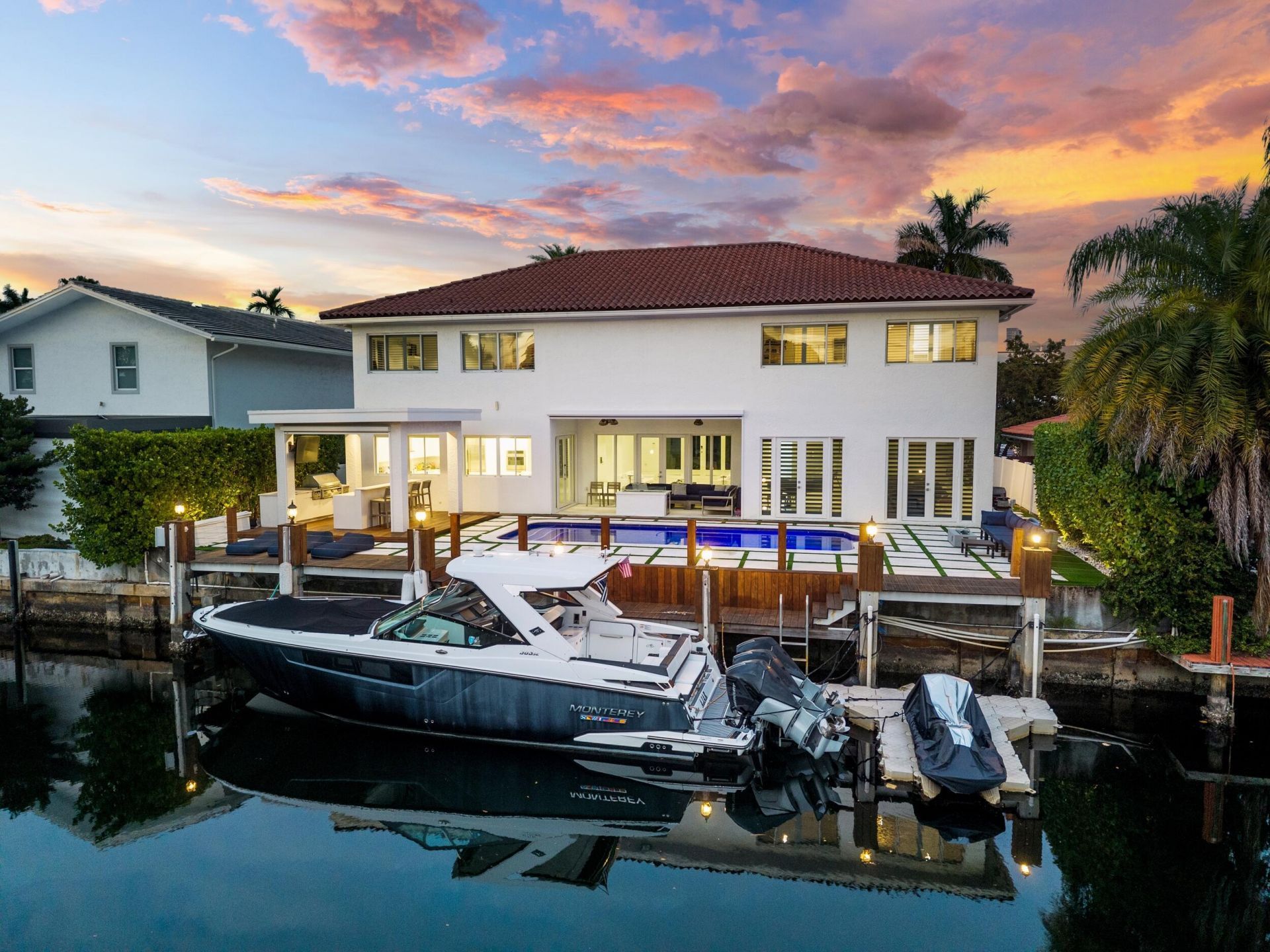 16430 NE 30th Avenue, North Miami Beach, FL 33160 Photo