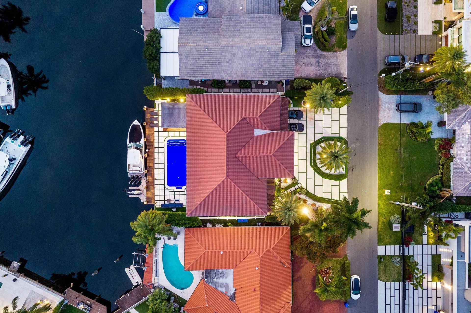 16430 NE 30th Avenue, North Miami Beach, FL 33160 Photo