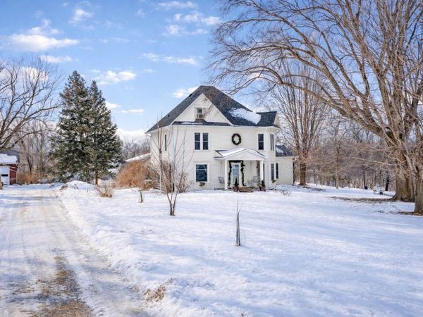 586 I Avenue, Pilot Mound, IA 50223