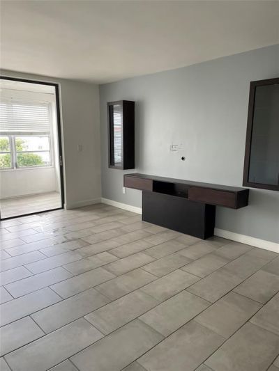2850 Somerset Drive, Unit 404L, Lauderdale Lakes, FL 33311 Photo