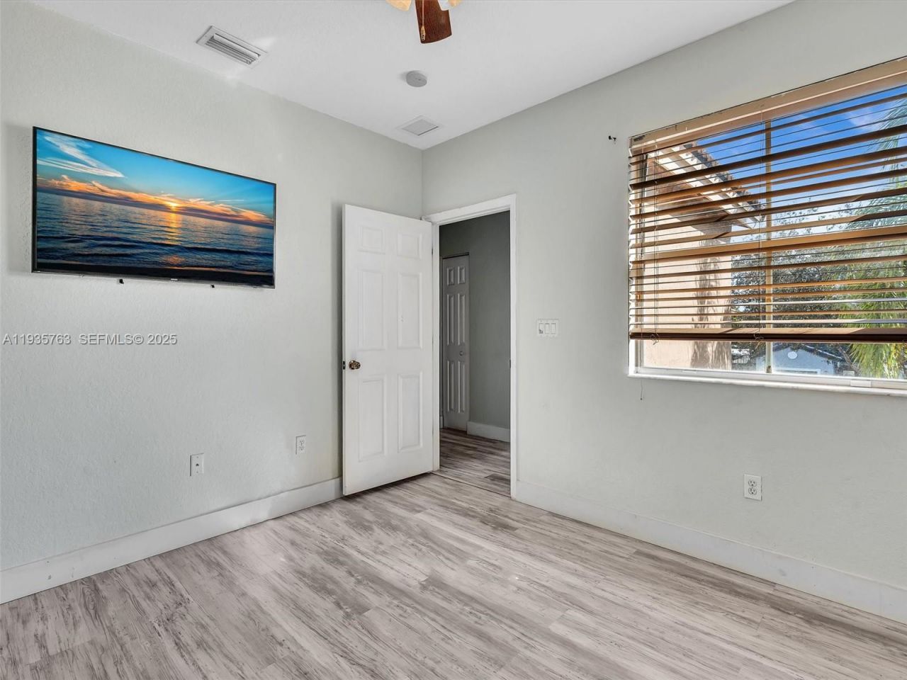 2027 SE 12th St, Homestead, FL 33035 Photo