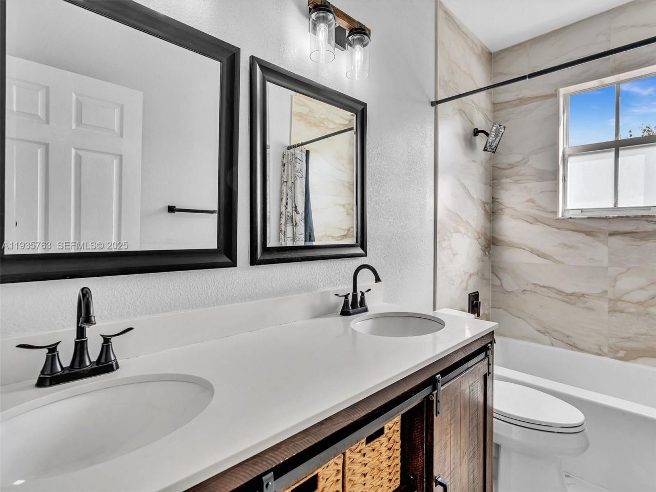 2027 SE 12th St, Homestead, FL 33035 Photo