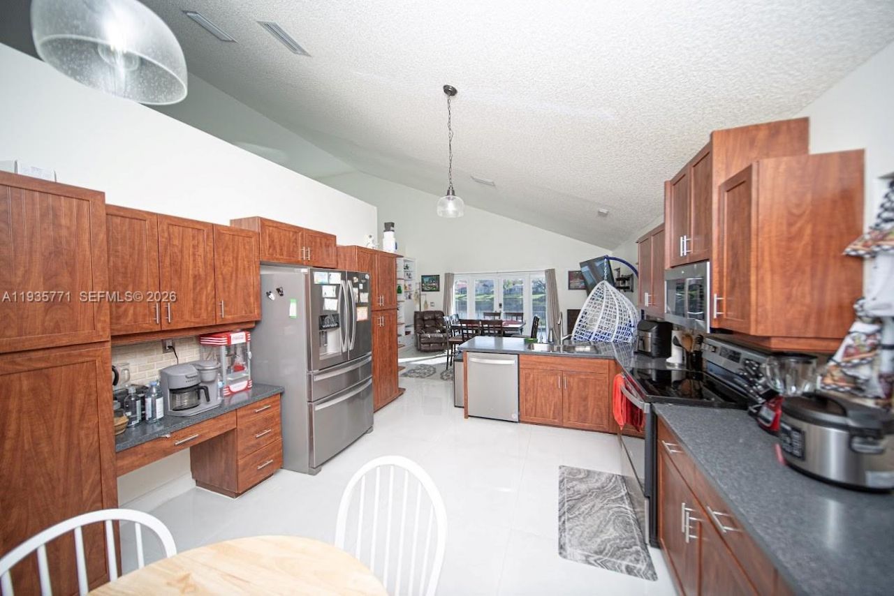 13020 SW 17th Ct, Miramar, FL 33027 Photo