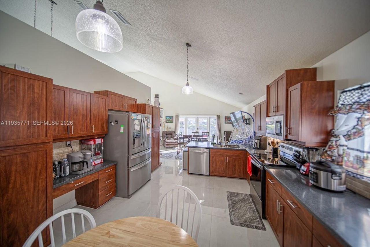 13020 SW 17th Ct, Miramar, FL 33027 Photo