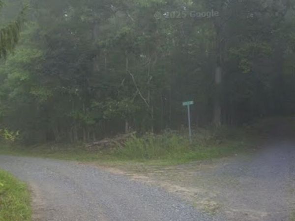 335 Lilly Mountain Rd, Beckley, WV 25836