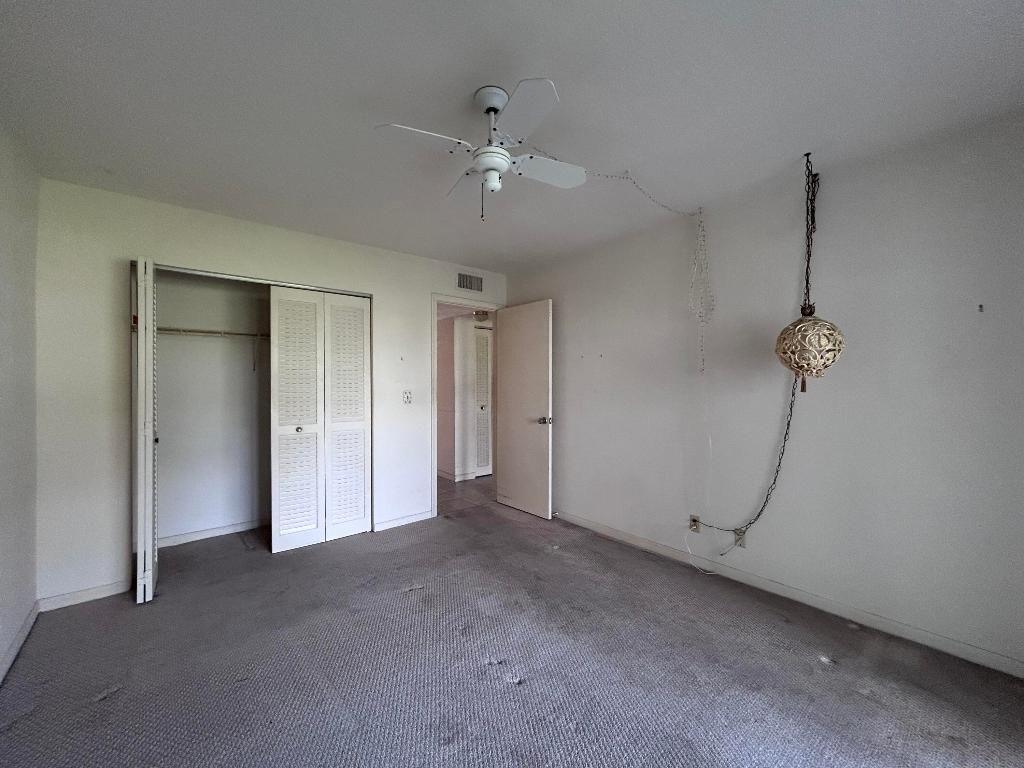 2400 Lake Osborne Drive, Unit 102, Lake Worth Beach, FL 33461 Photo