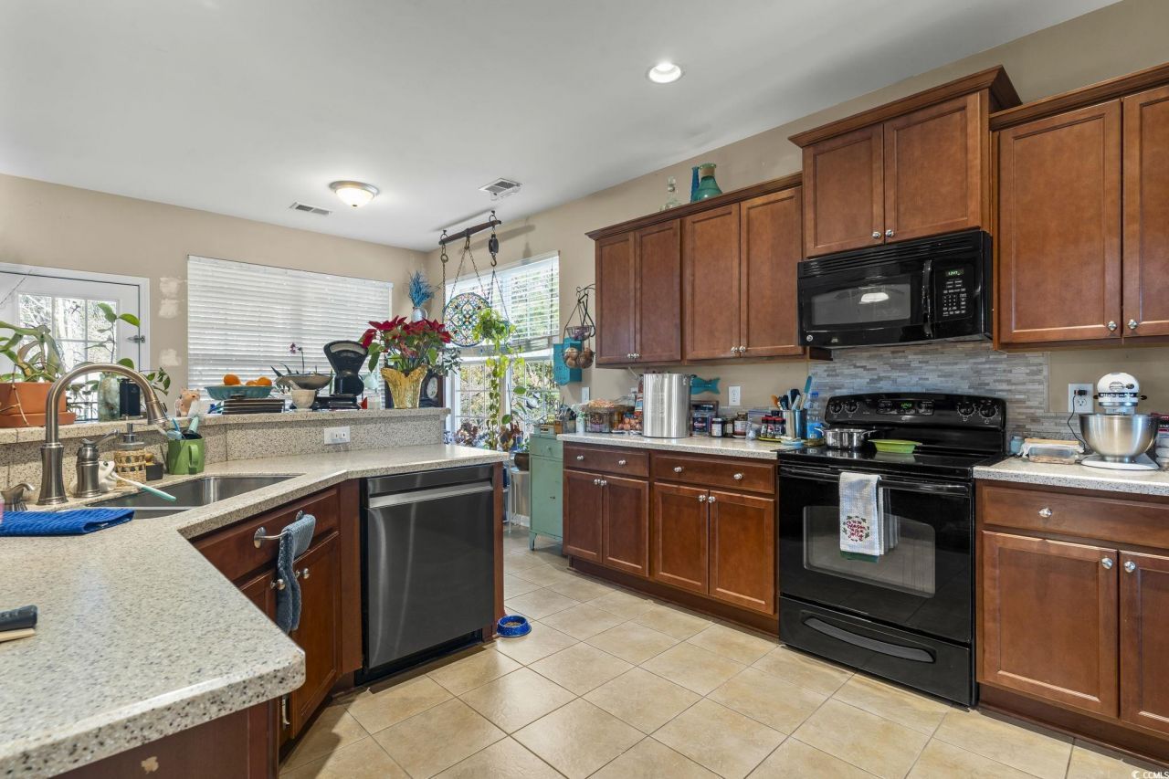 339 Burchwood Ln. Photo 7