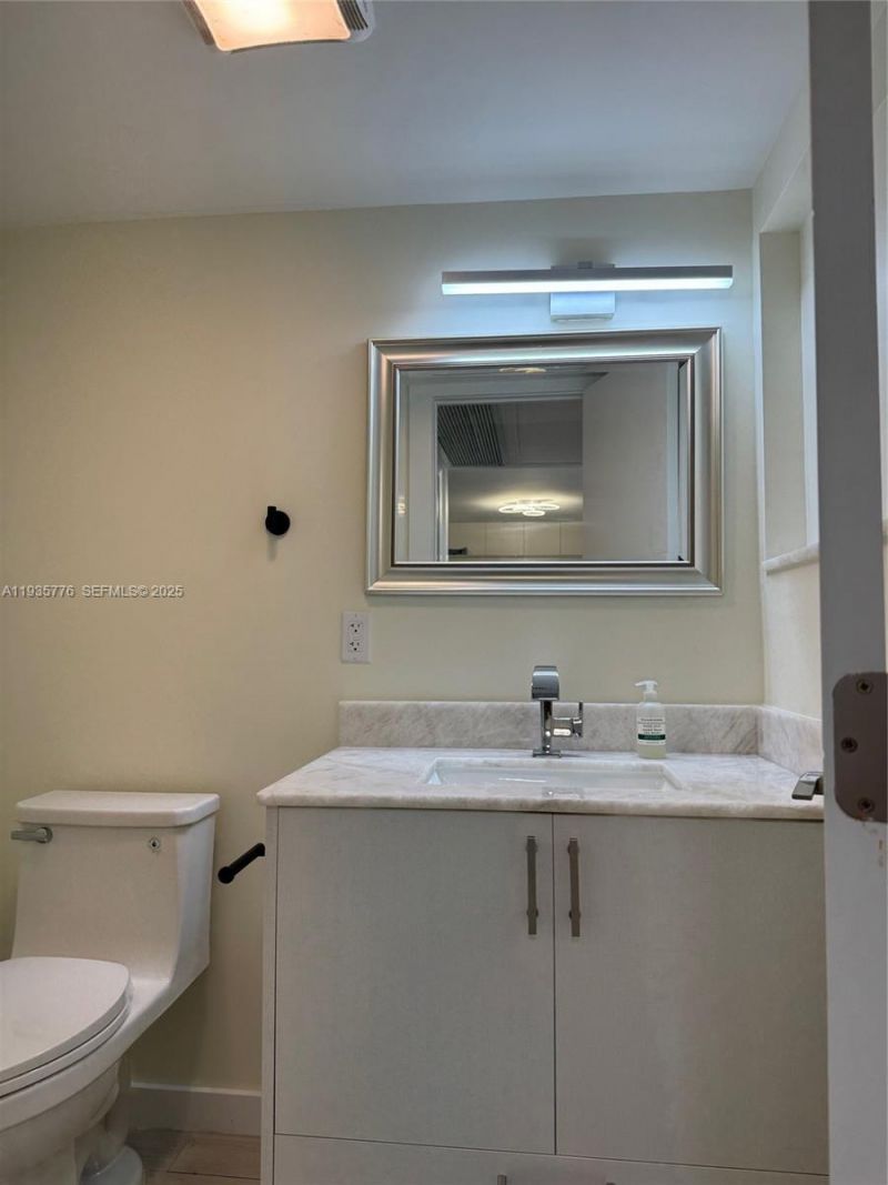 401 Golden Isles Dr, Unit 701, Hallandale Beach, FL 33009 Photo