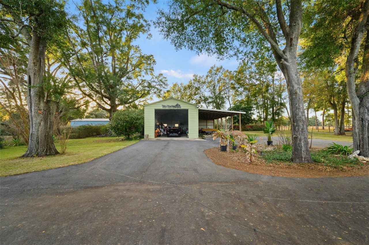 23016 NW 102nd Avenue, Alachua, FL 32615 Photo