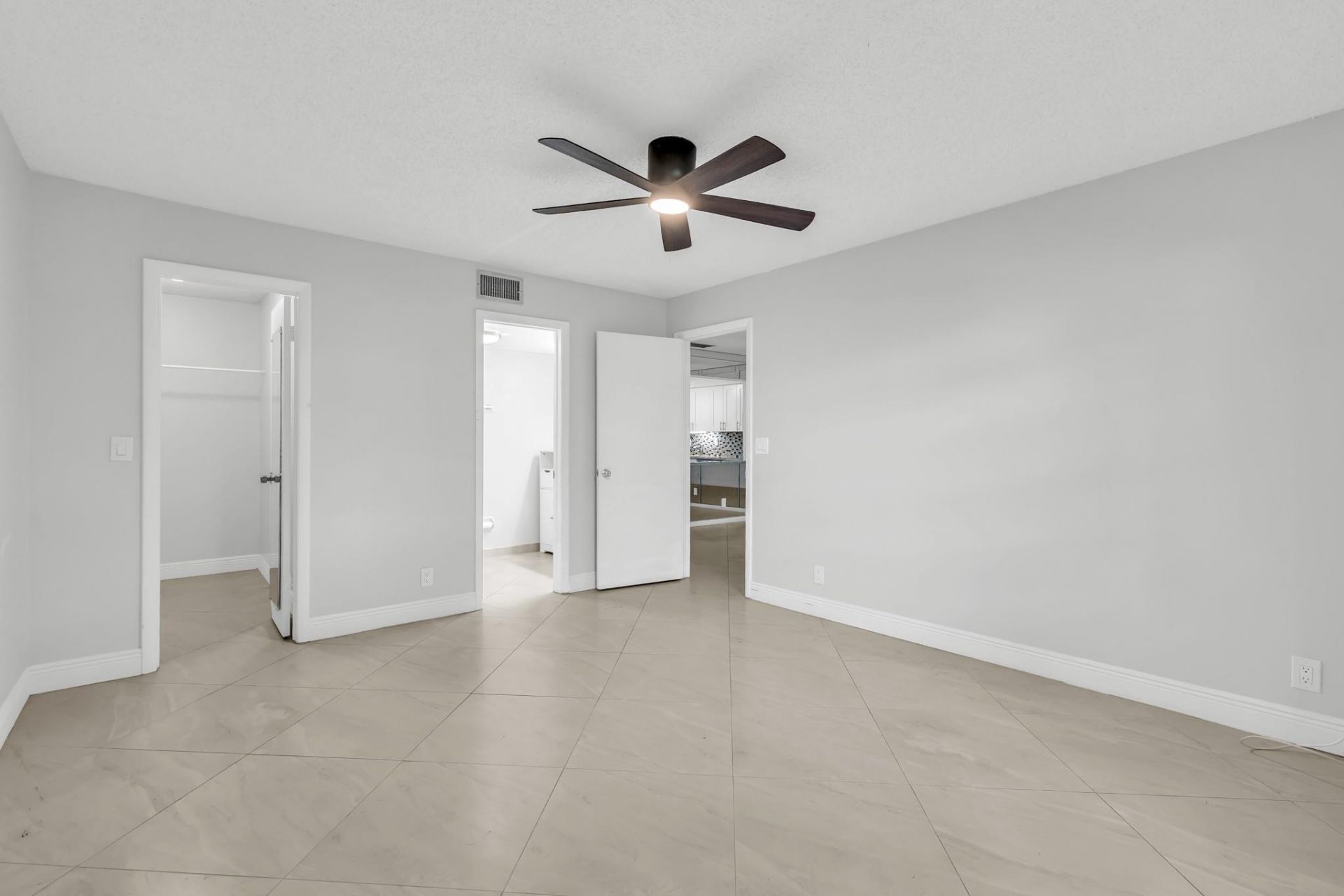 13950 Via Flora, Unit B, Delray Beach, FL 33484 Photo