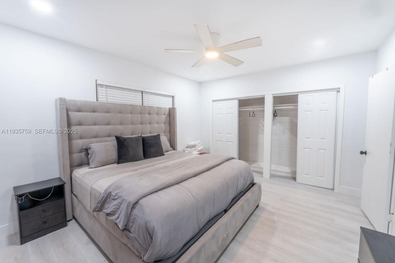 711 85th St, Miami Beach, FL 33141 Photo