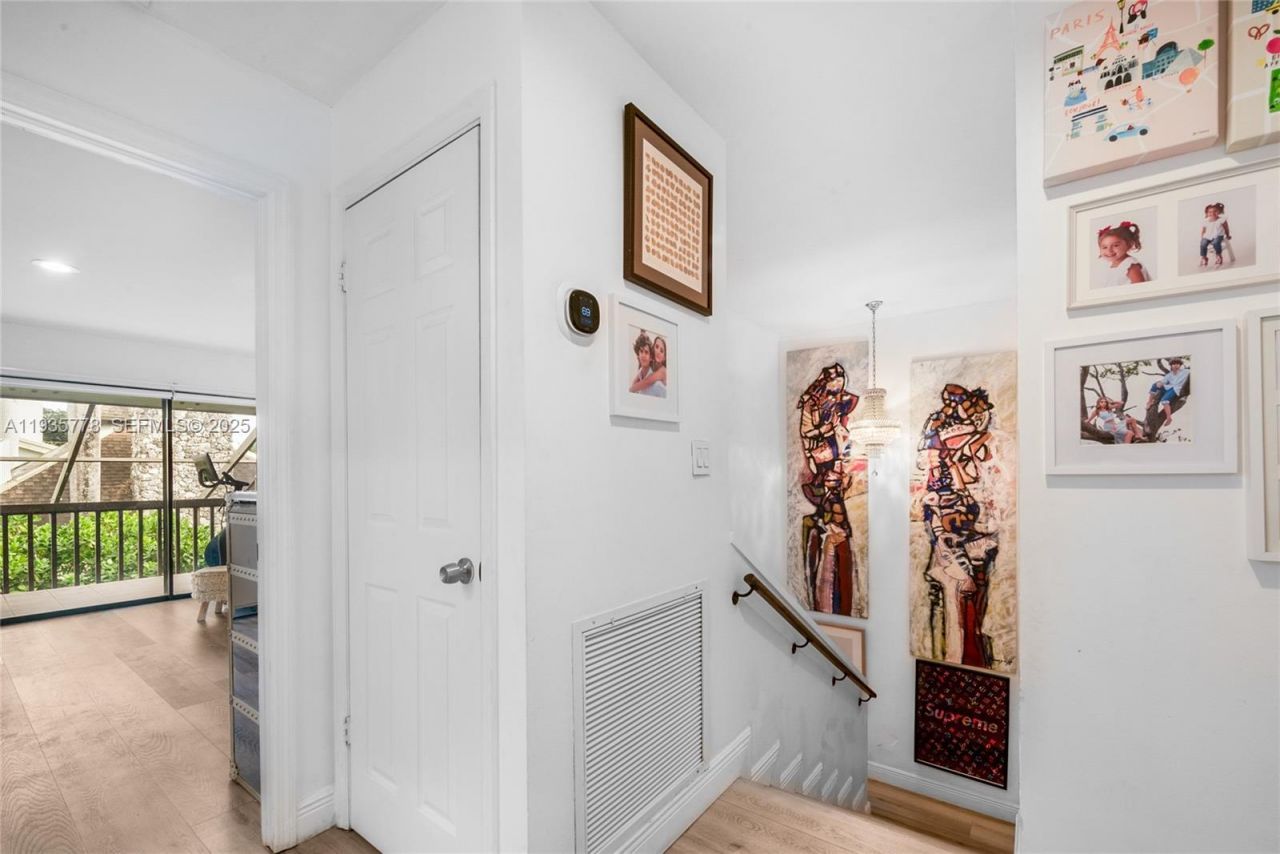 7075 SW 67th Ave, Unit 14, South Miami, FL 33143 Photo