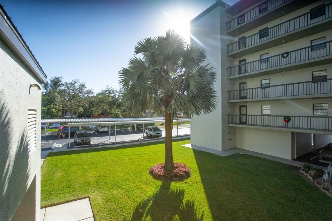 9860 62nd Terrace N, Unit 1014, Saint Petersburg, FL 33708 Photo