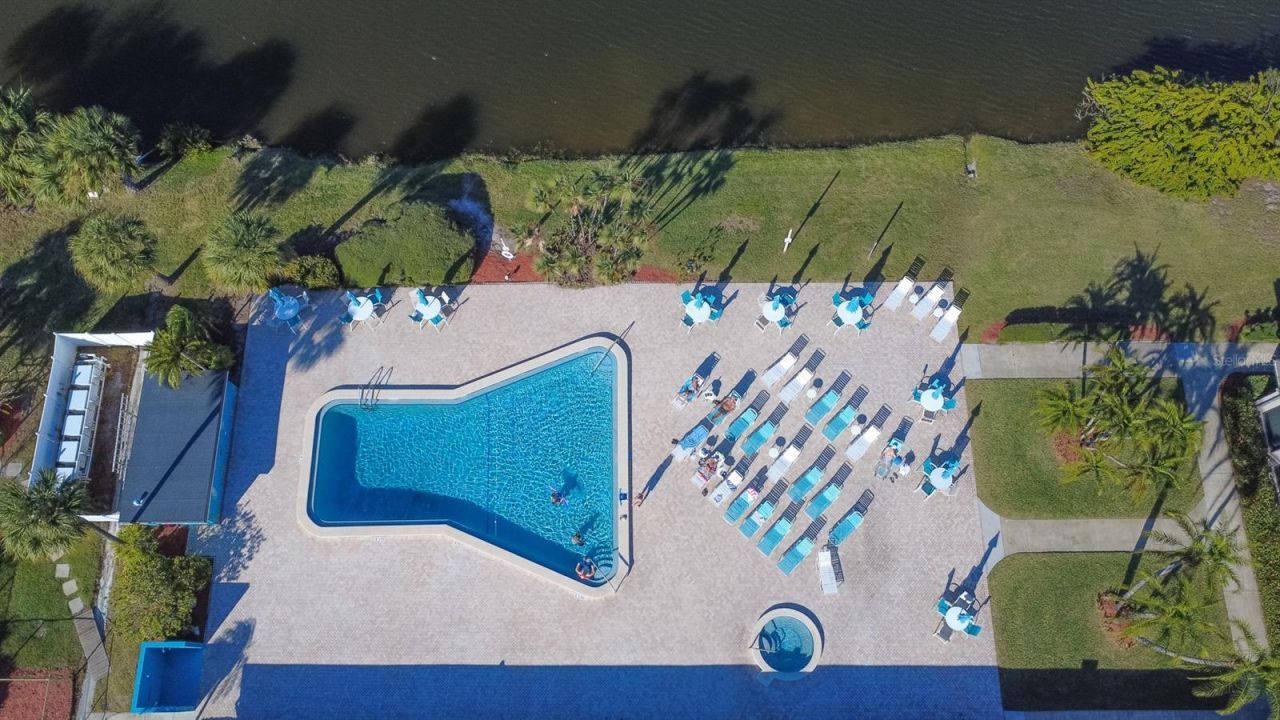 9860 62nd Terrace N, Unit 1014, Saint Petersburg, FL 33708 Photo