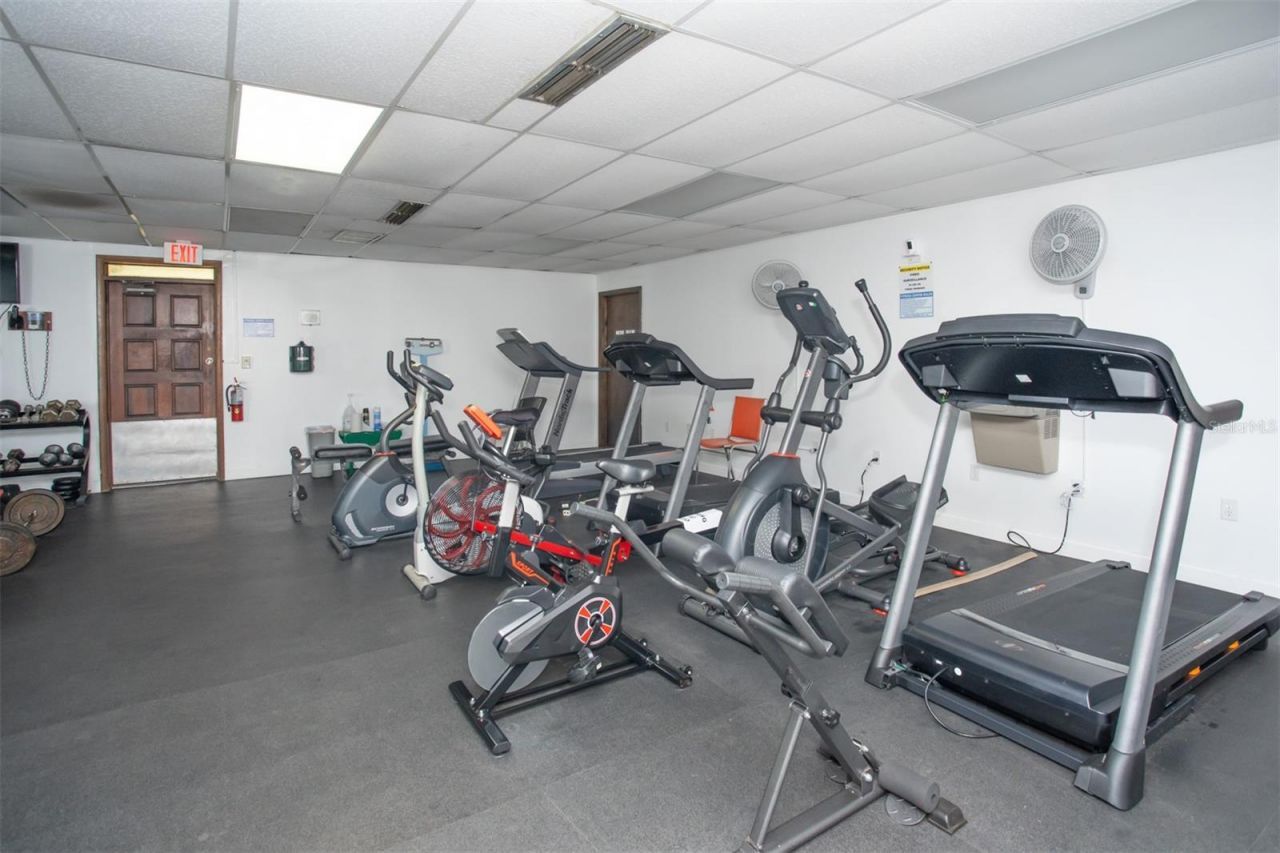 9860 62nd Terrace N, Unit 1014, Saint Petersburg, FL 33708 Photo