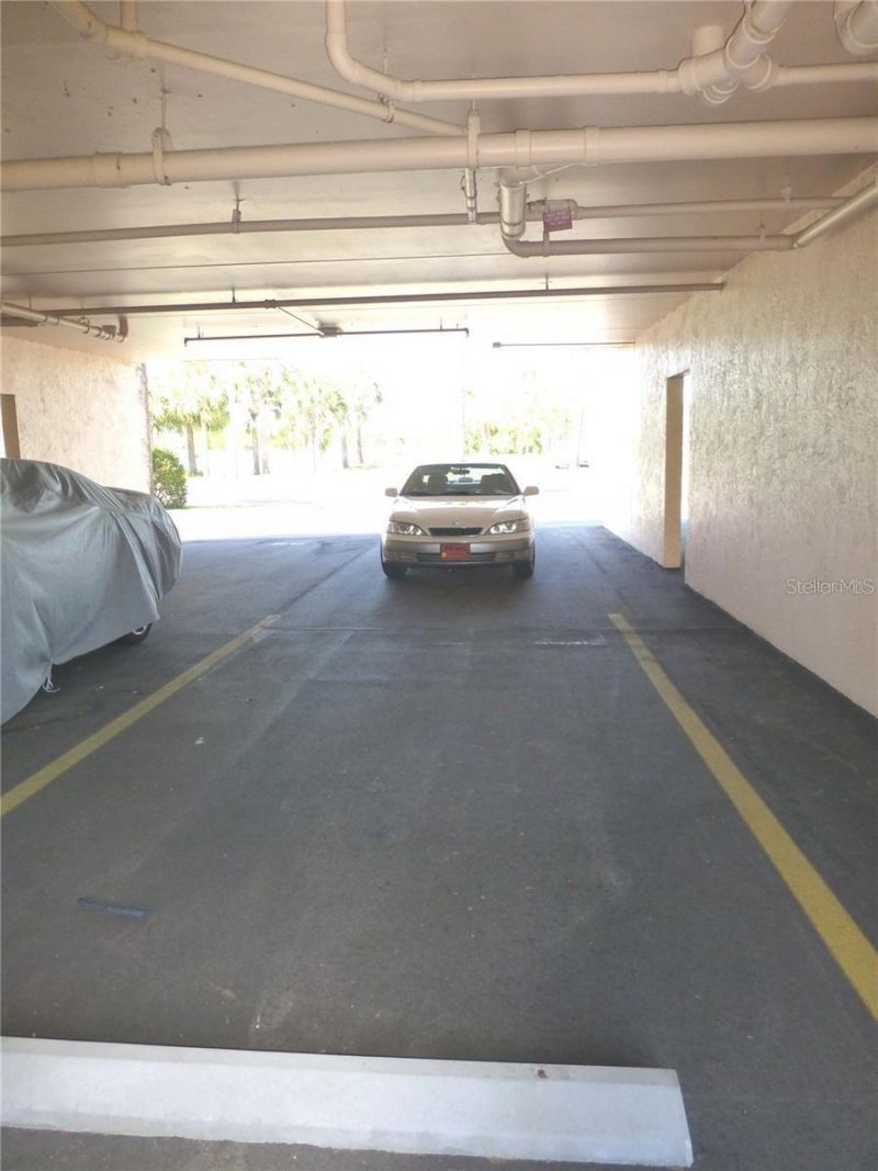 9860 62nd Terrace N, Unit 1014, Saint Petersburg, FL 33708 Photo