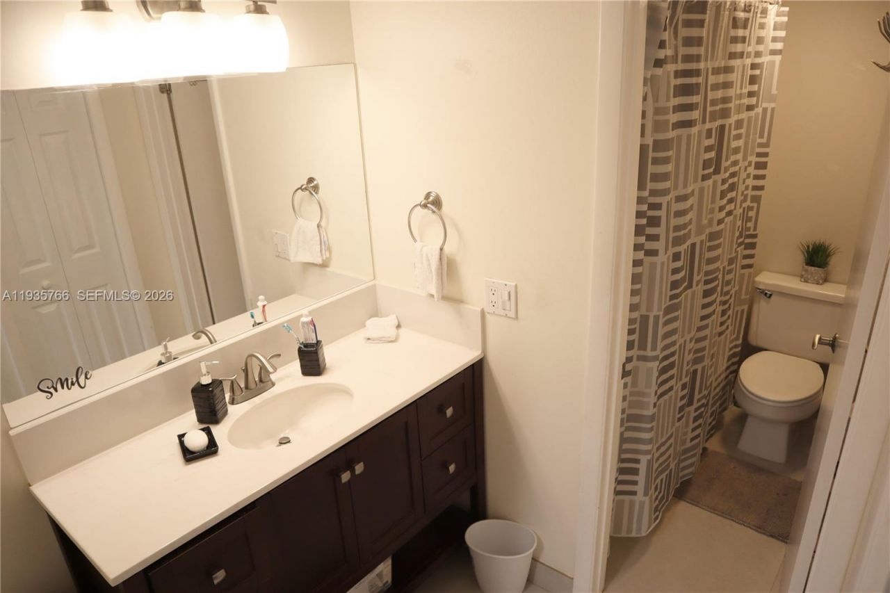 16511 Blatt Blvd, Unit 203, Weston, FL 33326 Photo