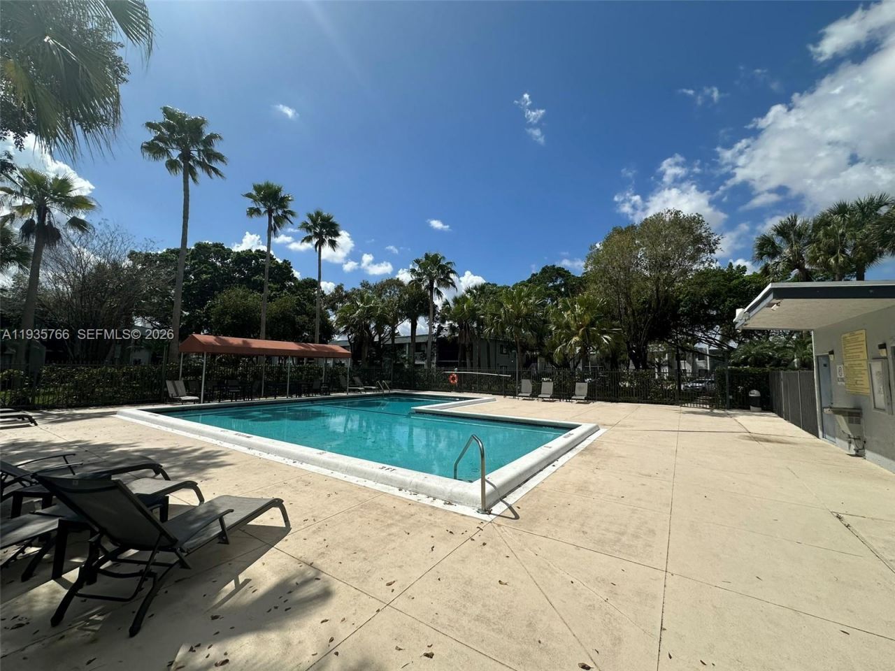 16511 Blatt Blvd, Unit 203, Weston, FL 33326 Photo