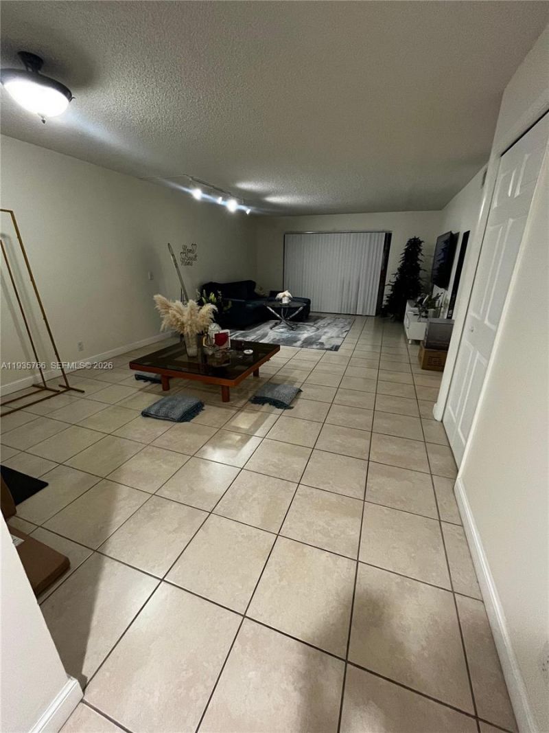 16511 Blatt Blvd, Unit 203, Weston, FL 33326 Photo