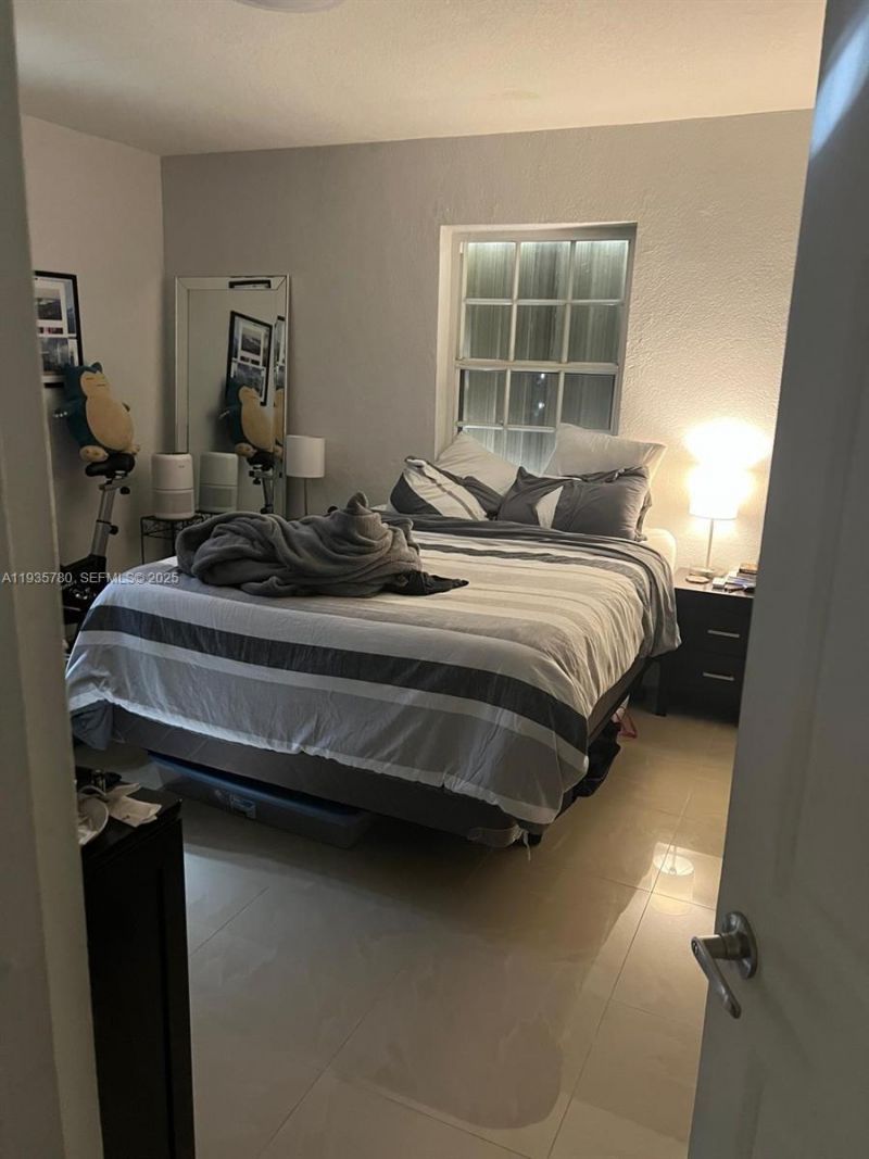 1031 NE 142nd St , North Miami, FL 33161 Photo