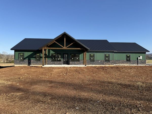 961 Collins Ln, Huntland, TN 37345