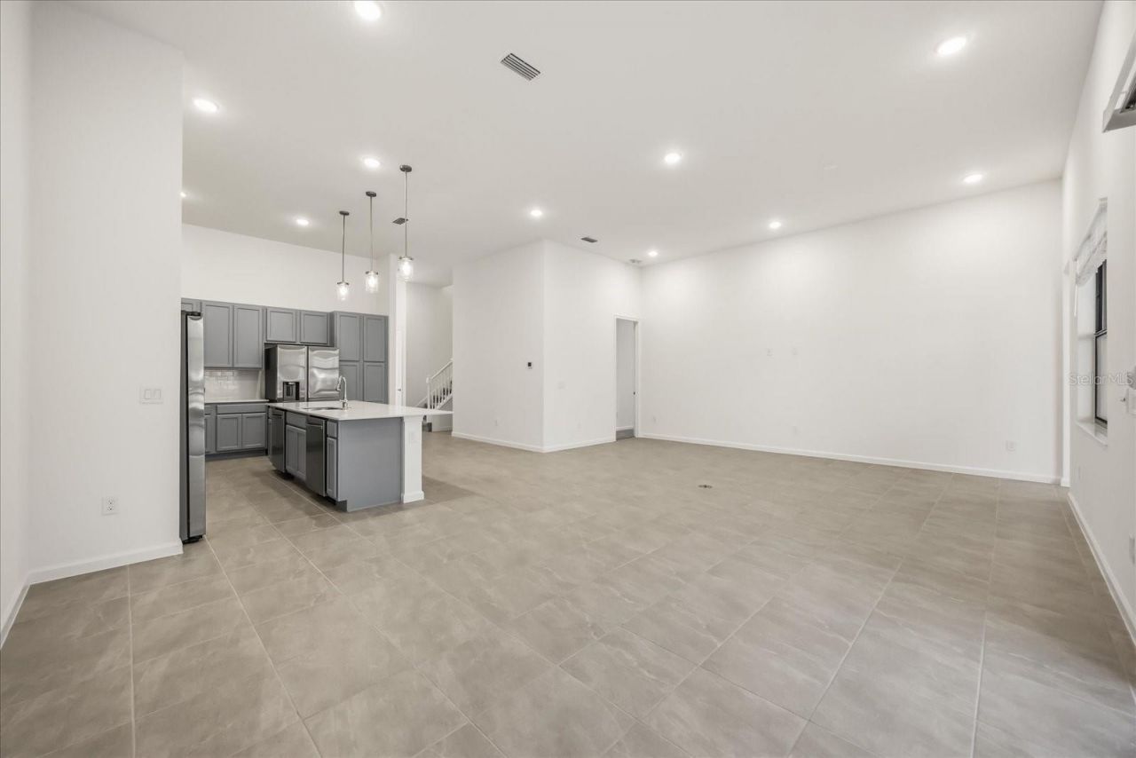 5680 High Seas Dr, Orlando, FL 32821 Photo