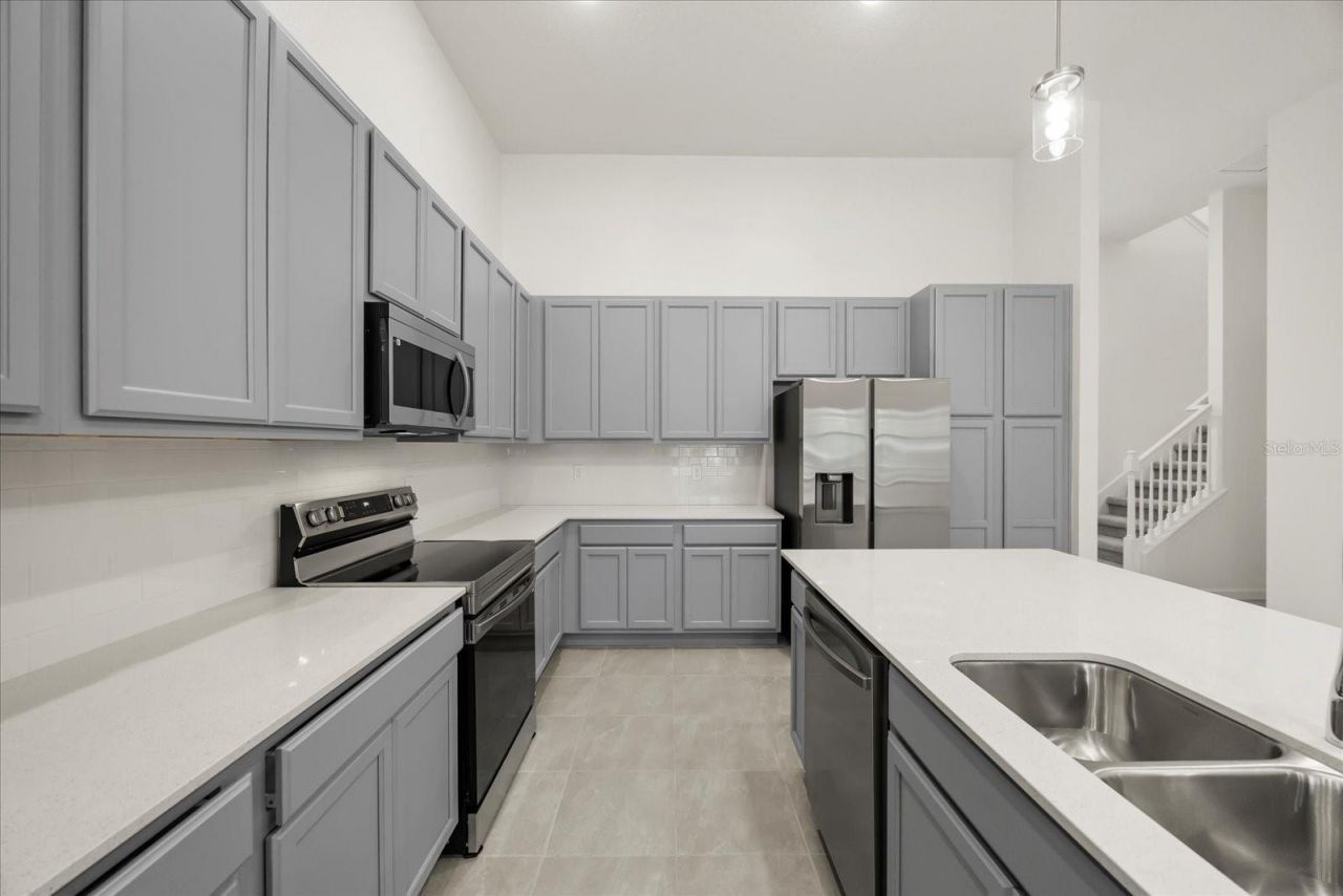 5680 High Seas Dr, Orlando, FL 32821 Photo