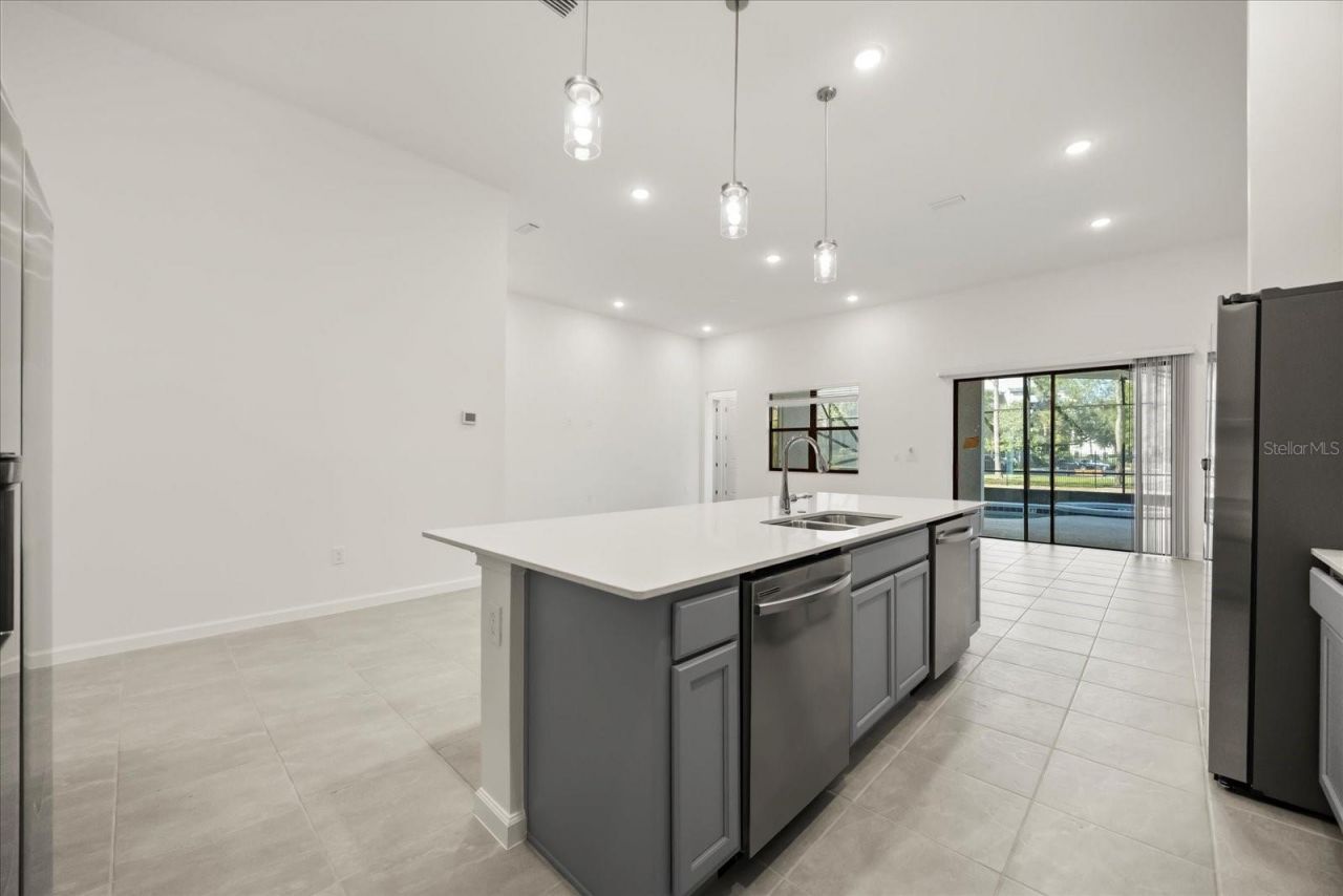 5680 High Seas Dr, Orlando, FL 32821 Photo