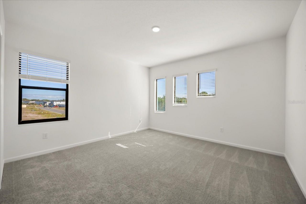 5680 High Seas Dr, Orlando, FL 32821 Photo