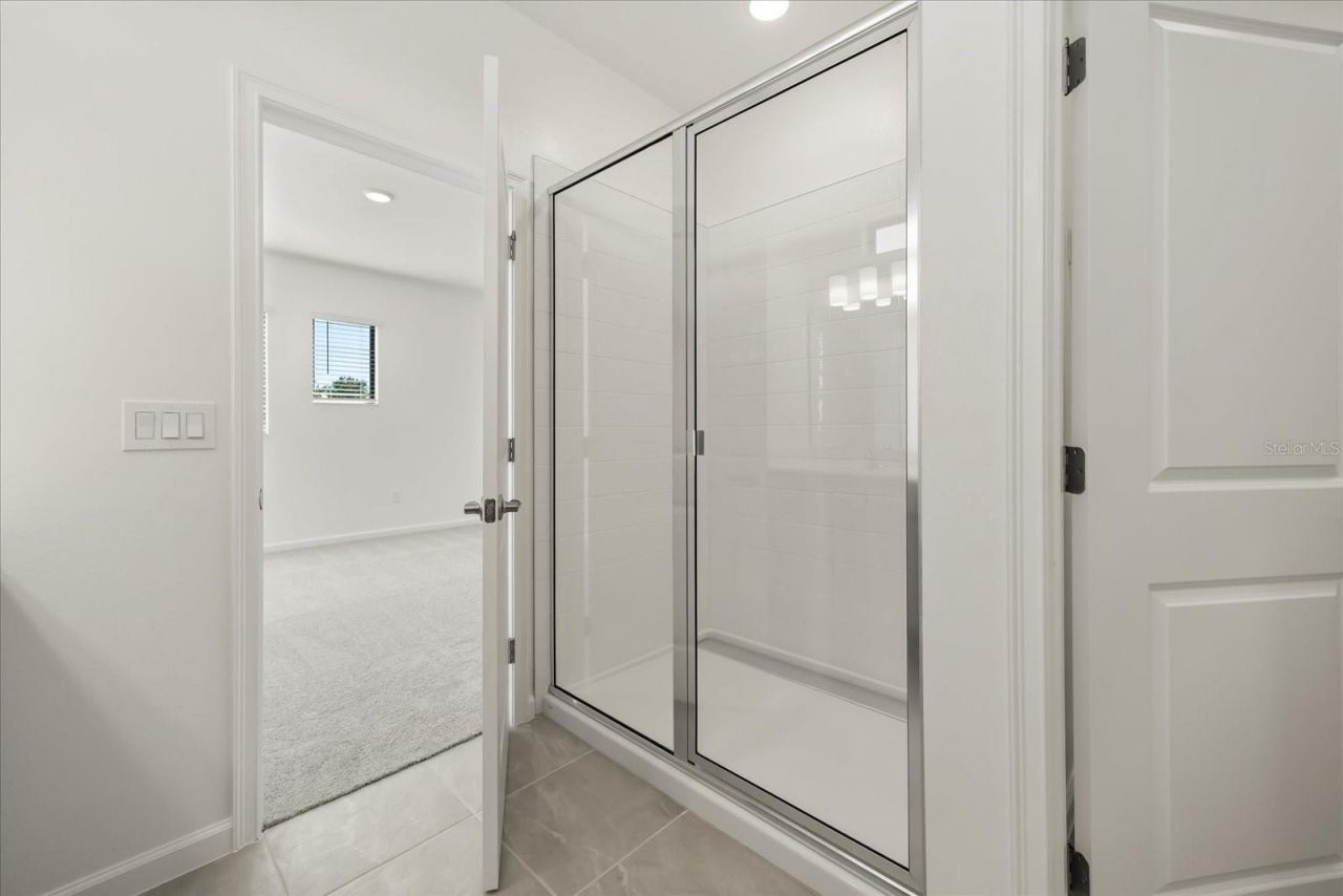 5680 High Seas Dr, Orlando, FL 32821 Photo