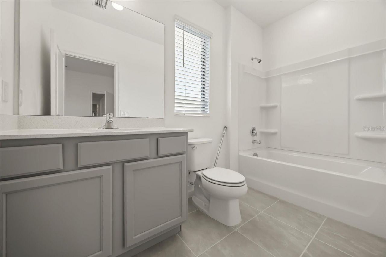 5680 High Seas Dr, Orlando, FL 32821 Photo