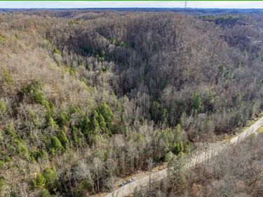 9999 KY-30 , Salyersville, KY 41465