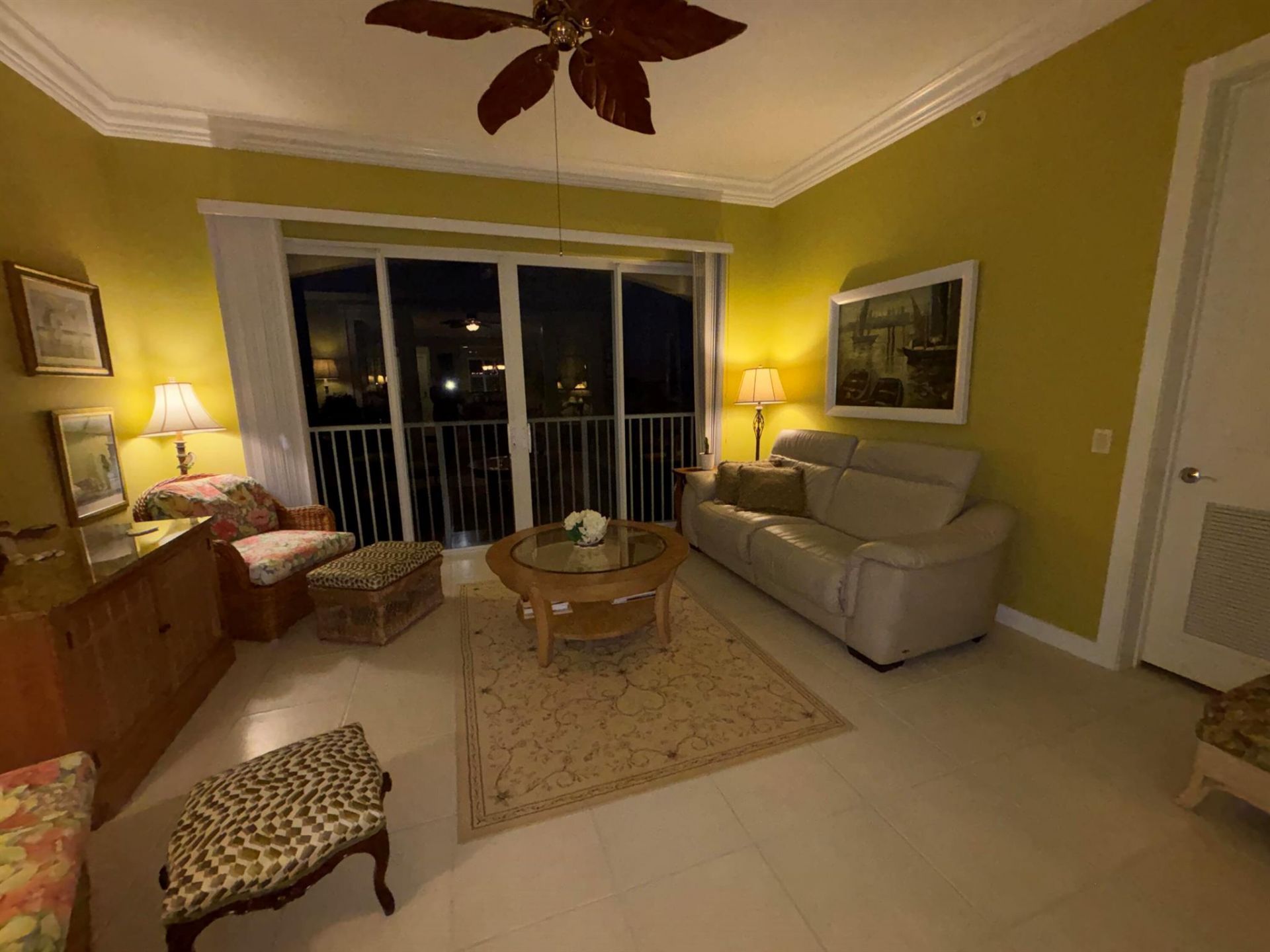 29 Harbour Isle Drive W, Unit 201, Fort Pierce, FL 34949 Photo