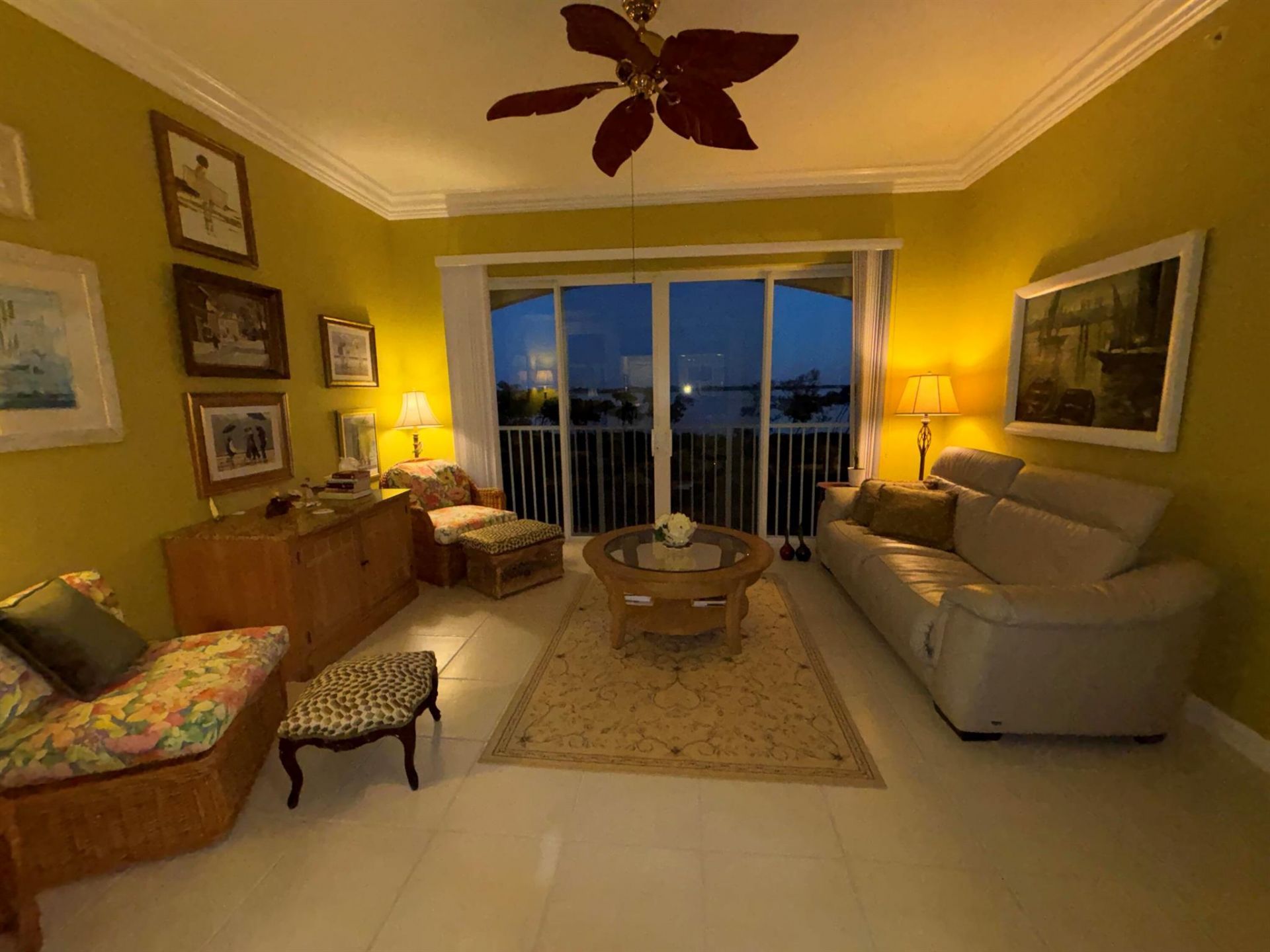 29 Harbour Isle Drive W, Unit 201, Fort Pierce, FL 34949 Photo