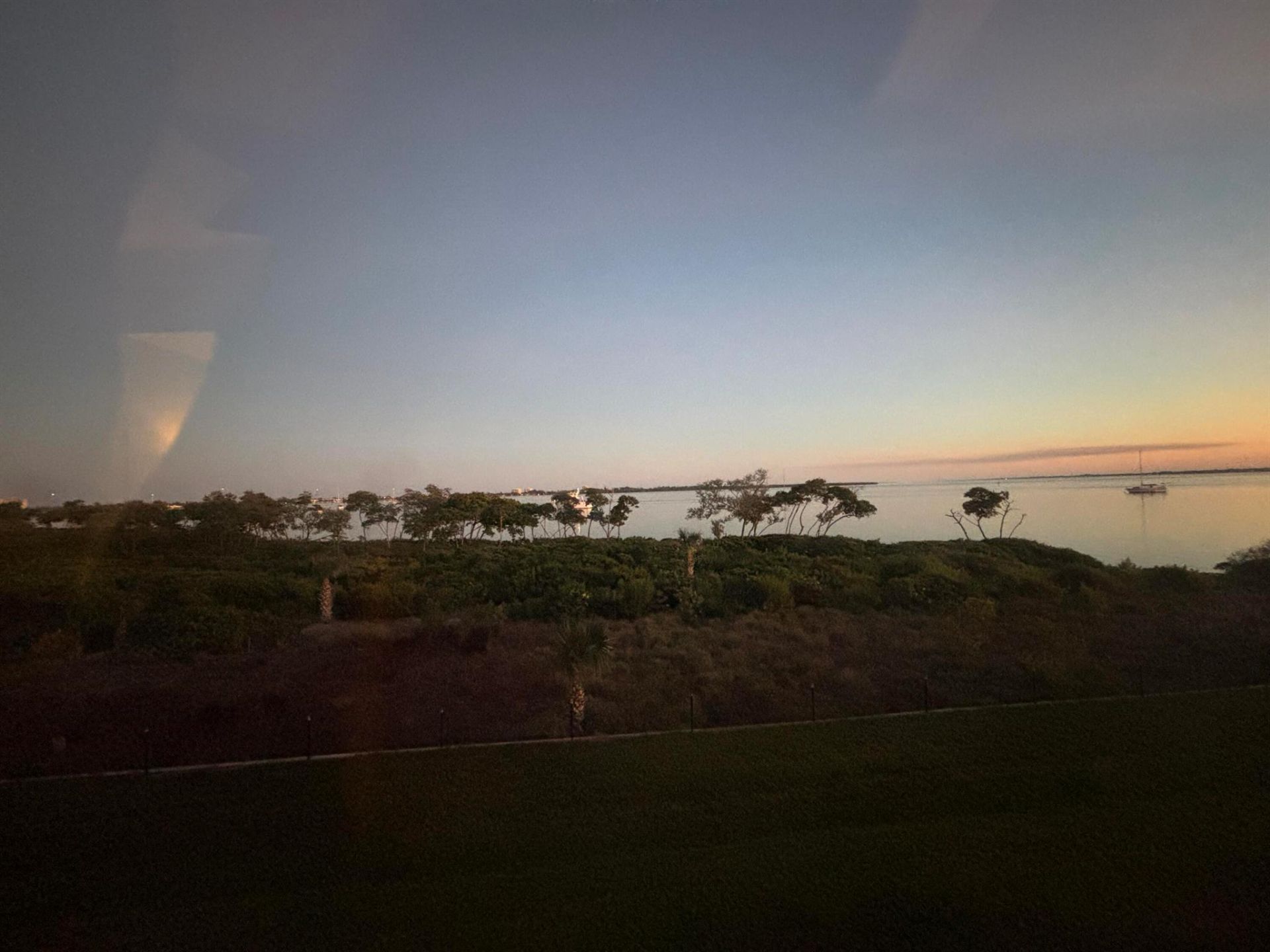 29 Harbour Isle Drive W, Unit 201, Fort Pierce, FL 34949 Photo