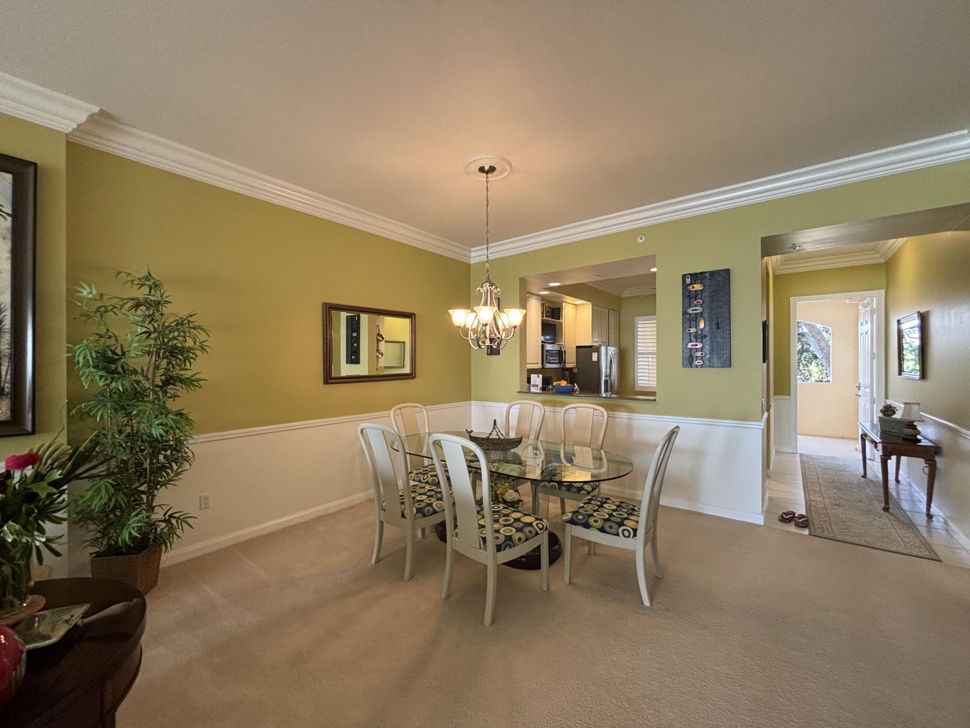 29 Harbour Isle Drive W, Unit 201, Fort Pierce, FL 34949 Photo