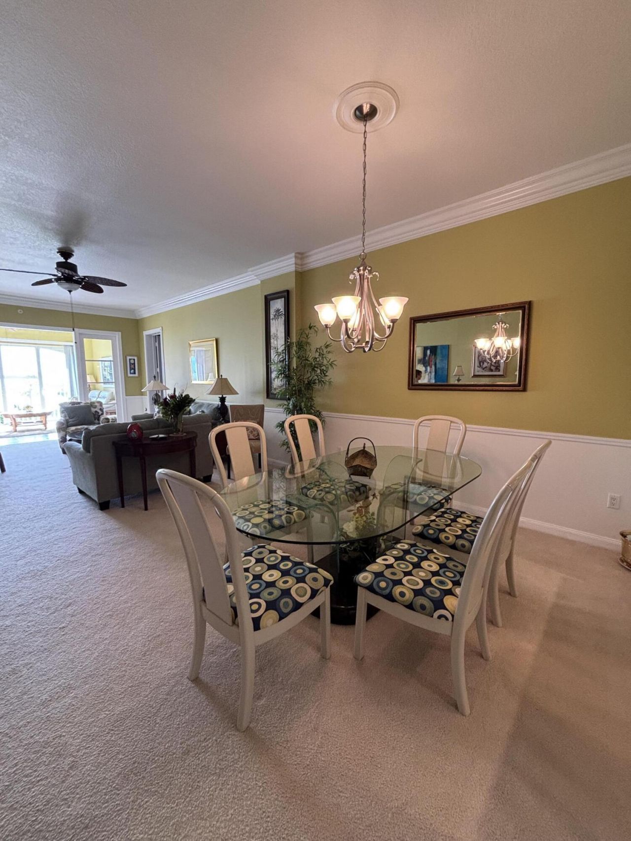 29 Harbour Isle Drive W, Unit 201, Fort Pierce, FL 34949 Photo