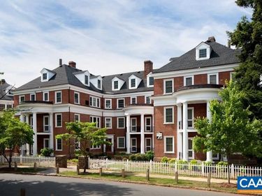 10 UNIVERSITY CIR, Unit 6, CHARLOTTESVILLE, VA 22903